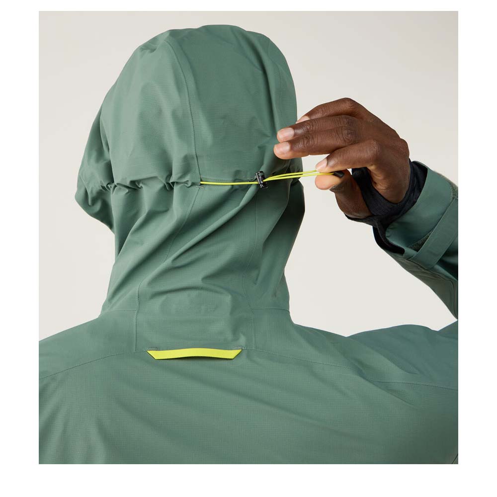 HAGLÖFS L.I.M Airak GTX Jacket Men - Hardshelljacke ultraleicht, wasserdicht und atmungsaktiv