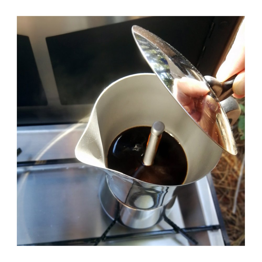 BASIC NATURE Espresso Maker Edelstahl - Espressokocher induktionsgeeignet, einfache Reinigung